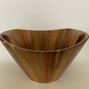 Acacia Wood Salad Bowl with Magnetic Servers